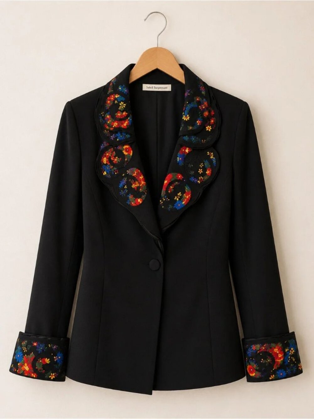 Soft Surroundings La Parisian Black Embroidered Blazer Art to Wear Collar M